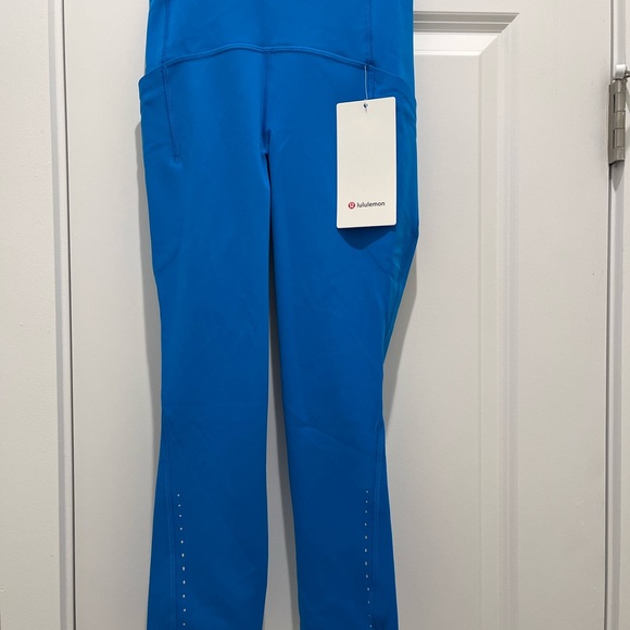 Lululemon Crop Pants Swift Speed High Rise 21" Luxtreme Size 2 Poolside - Picture 1 of 14